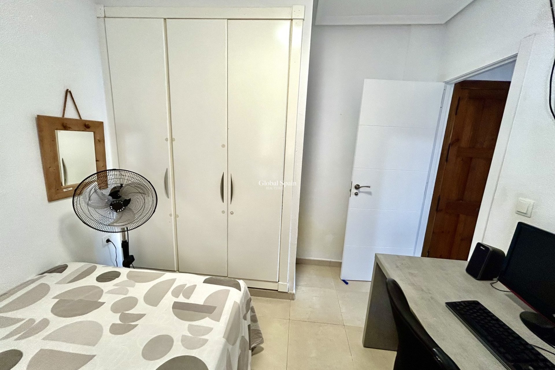 Revente - APPARTEMENT -
VILLAMARTÍN - Costa Blanca