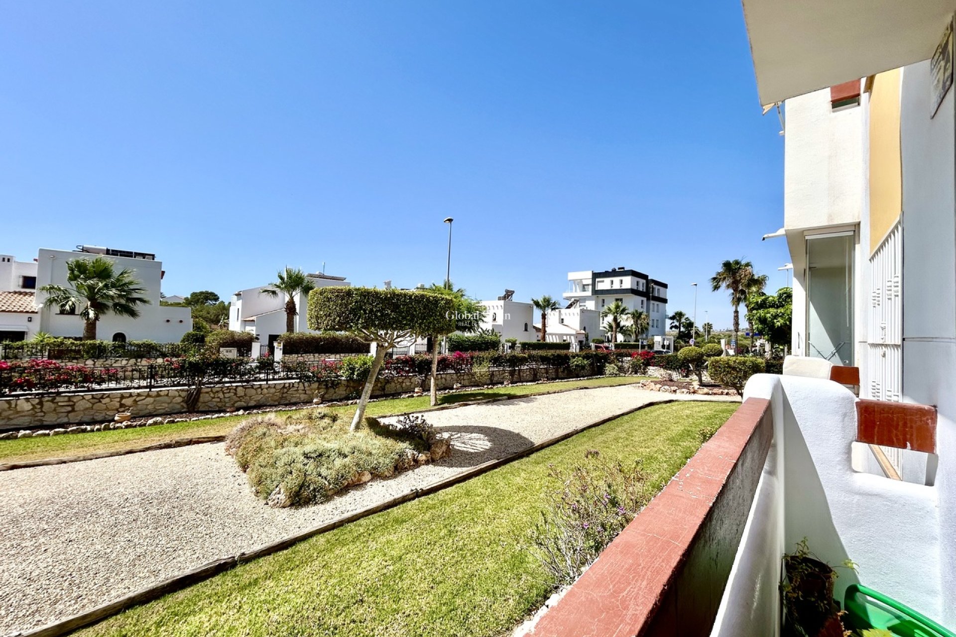 Revente - APPARTEMENT -
VILLAMARTÍN - Costa Blanca