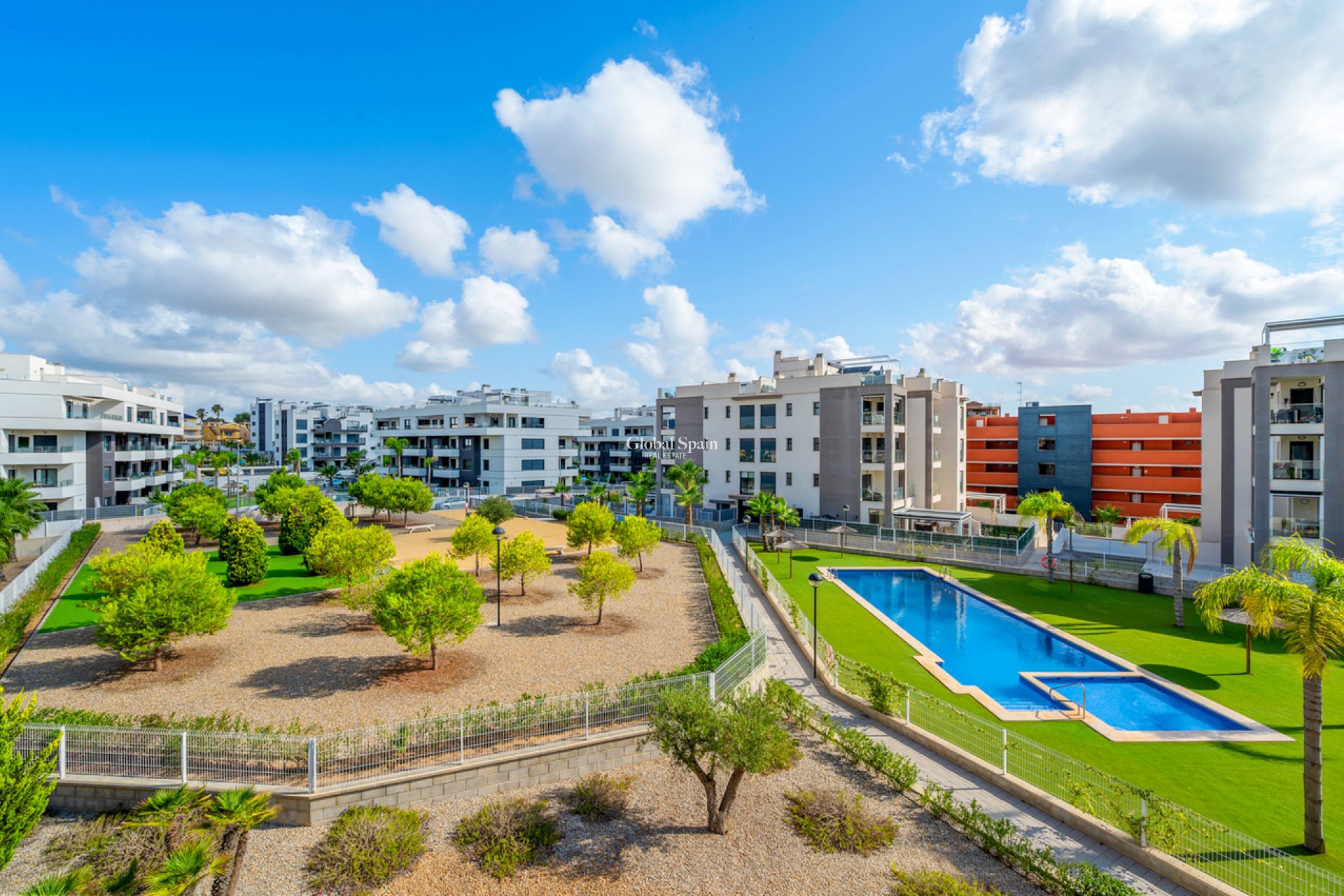 Revente - APPARTEMENT -
VILLAMARTÍN - Costa Blanca