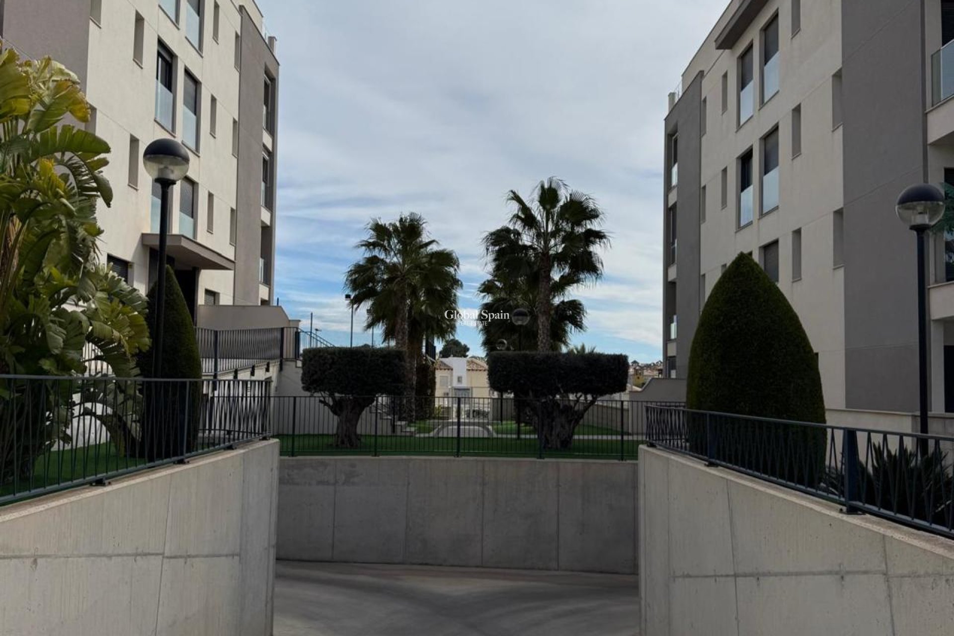 Revente - APPARTEMENT -
VILLAMARTÍN - Costa Blanca