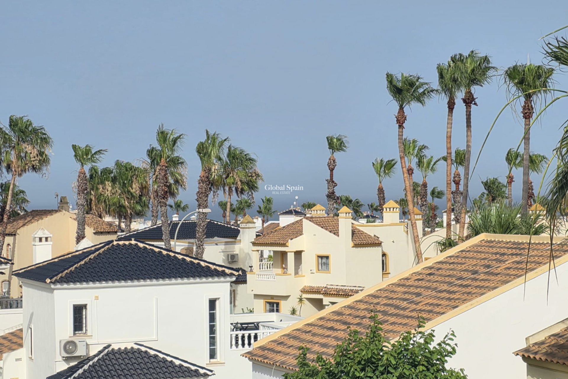 Revente - APPARTEMENT -
VILLAMARTÍN - Costa Blanca