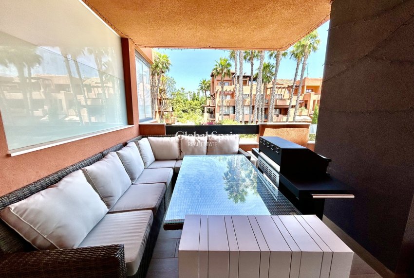 Revente - APPARTEMENT -
VILLAMARTÍN - Costa Blanca