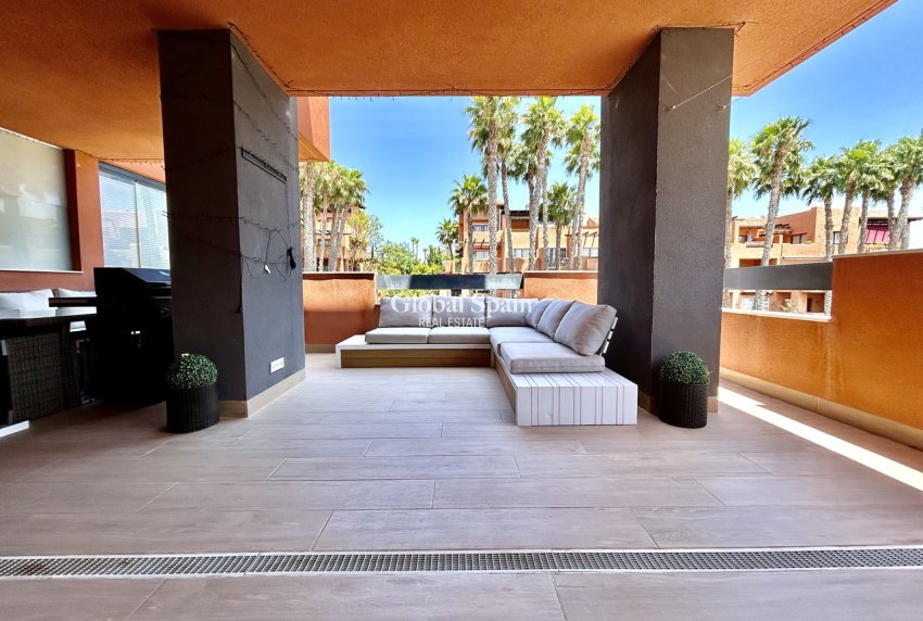 Revente - APPARTEMENT -
VILLAMARTÍN - Costa Blanca