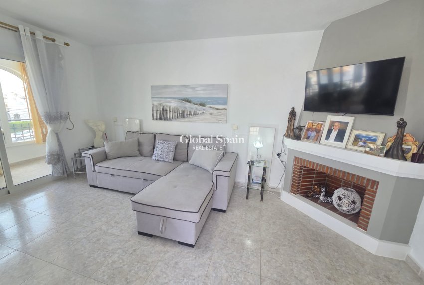 Revente - APPARTEMENT -
VILLAMARTÍN - Costa Blanca