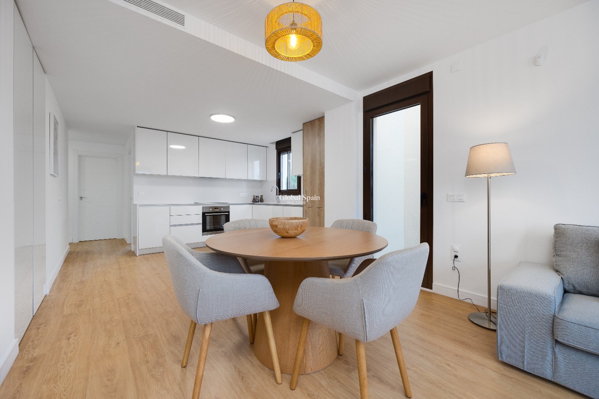 Revente - APPARTEMENT -
VILLAMARTÍN - Costa Blanca