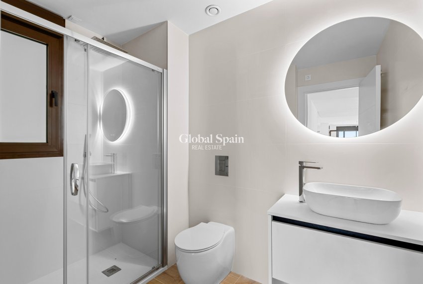 Revente - APPARTEMENT -
VILLAMARTÍN - Costa Blanca