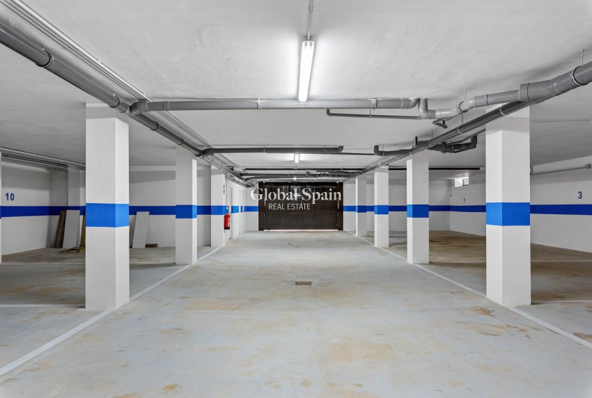 Revente - APPARTEMENT -
VILLAMARTÍN - Costa Blanca