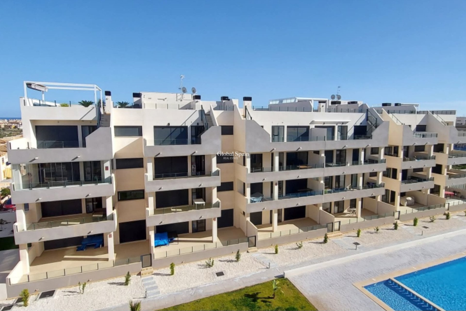 Revente - APPARTEMENT -
VILLAMARTÍN - Costa Blanca