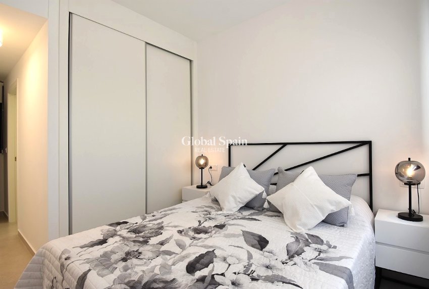 Revente - APPARTEMENT -
VILLAMARTÍN - Costa Blanca