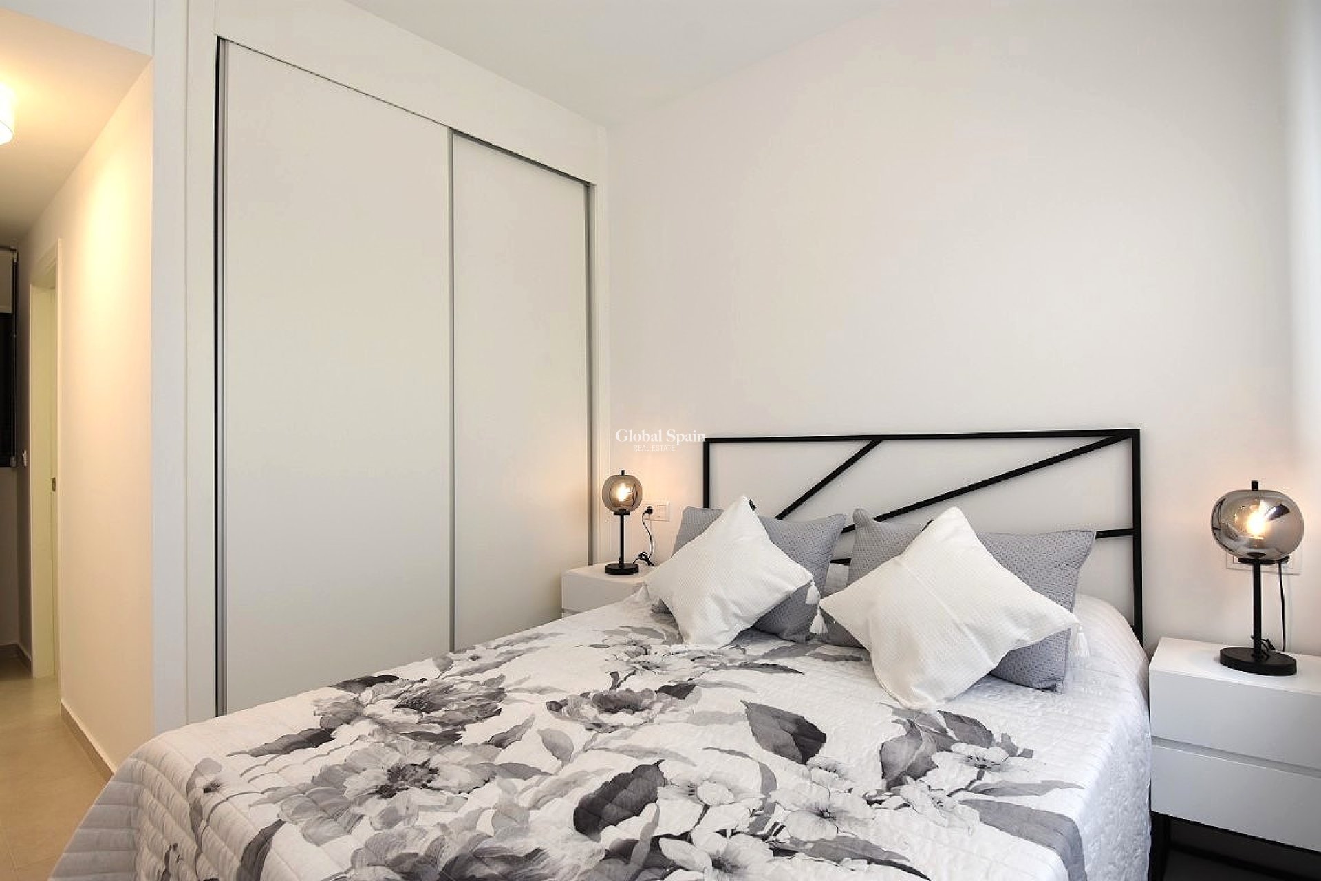 Revente - APPARTEMENT -
VILLAMARTÍN - Costa Blanca