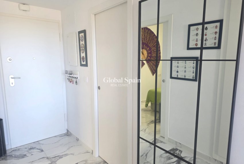Revente - APPARTEMENT -
VILLAMARTÍN - Costa Blanca