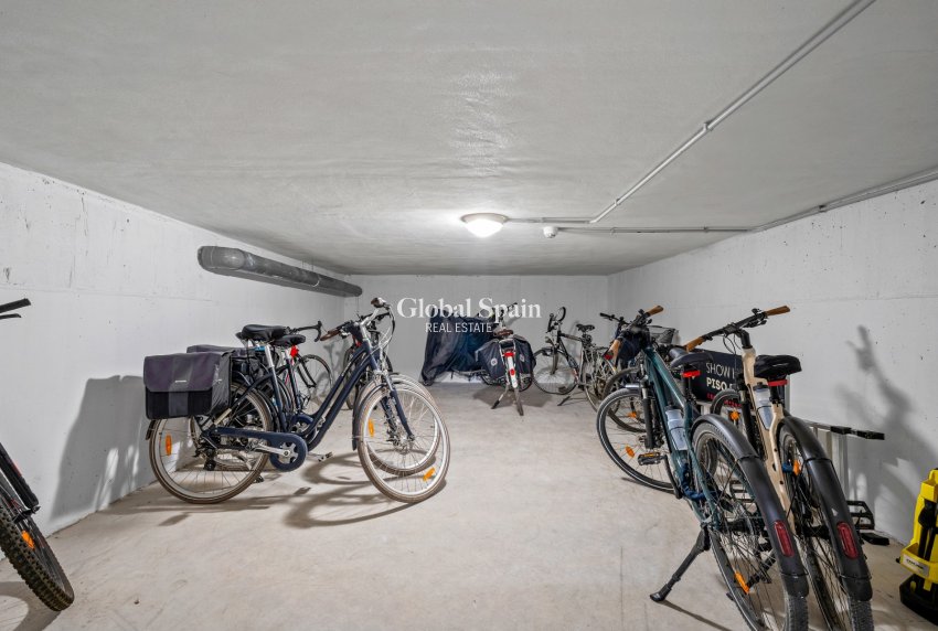 Revente - APPARTEMENT -
VILLAMARTÍN - Costa Blanca