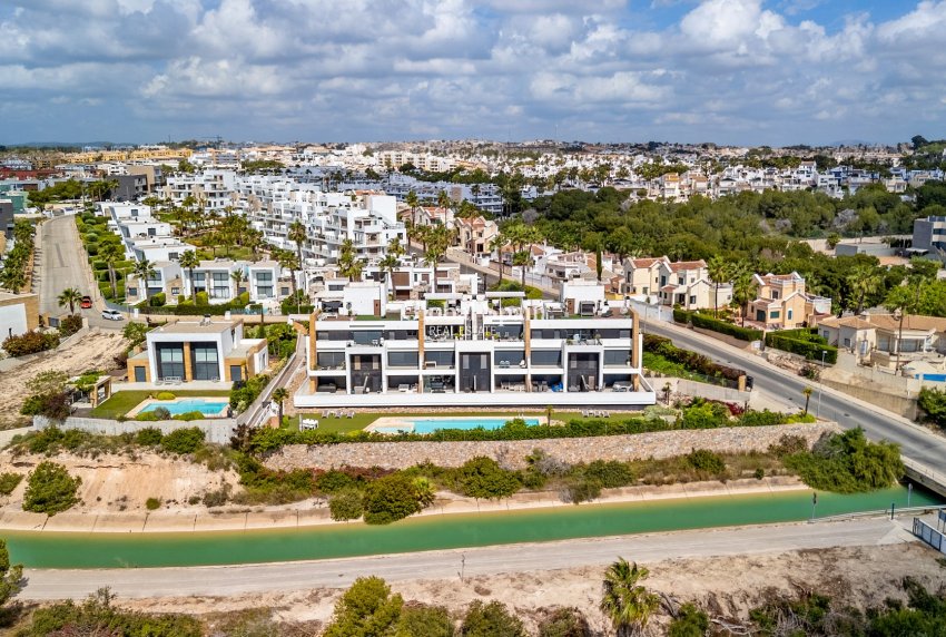 Revente - APPARTEMENT -
VILLAMARTÍN - Costa Blanca