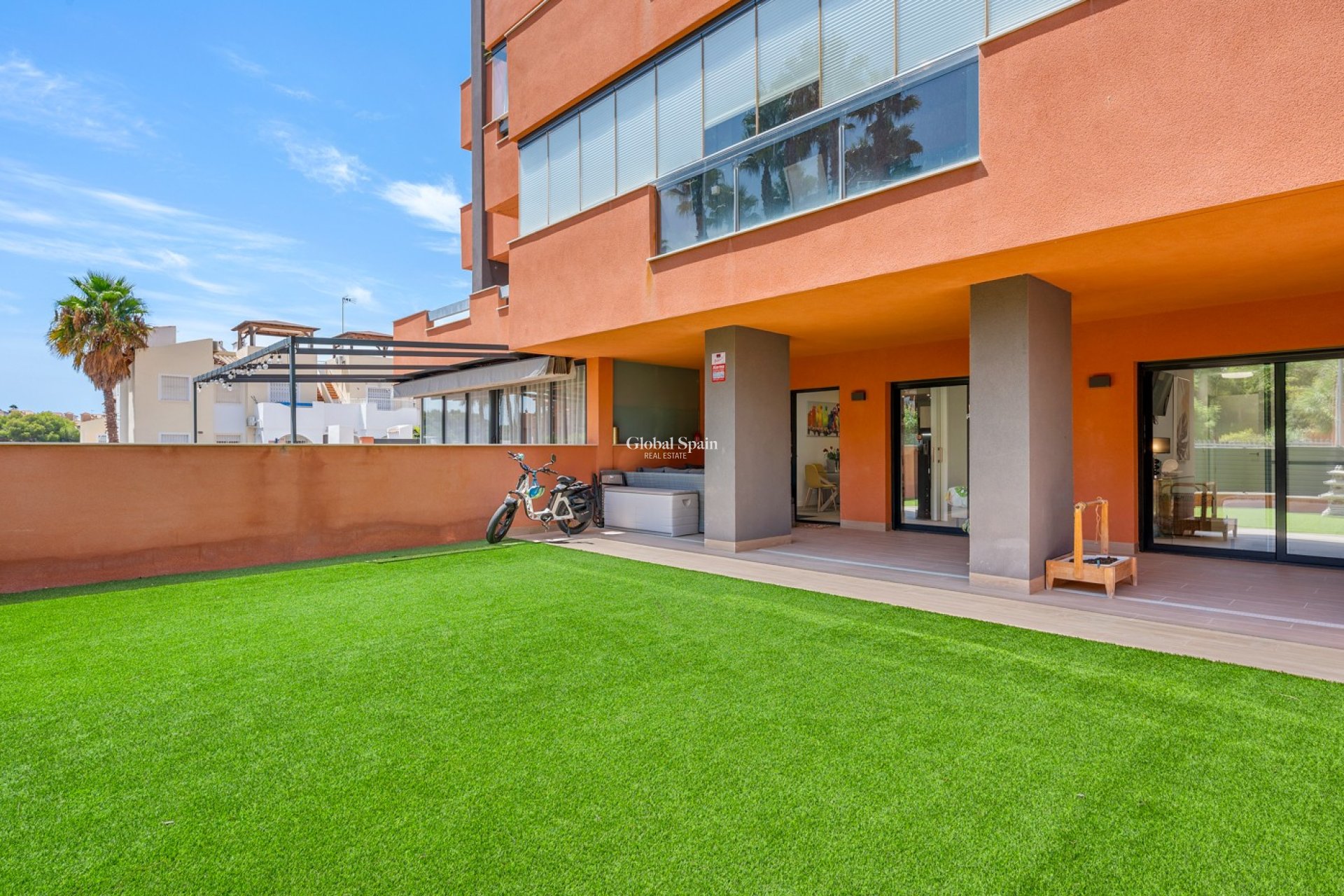 Revente - APPARTEMENT -
VILLAMARTÍN - Lomas del Golf