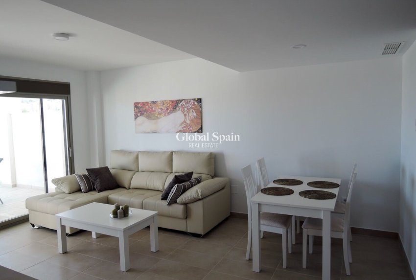 Revente - APPARTEMENT -
VILLAMARTÍN