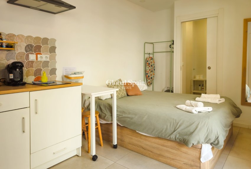 Revente - Bâtiment -
ALICANTE - Centro