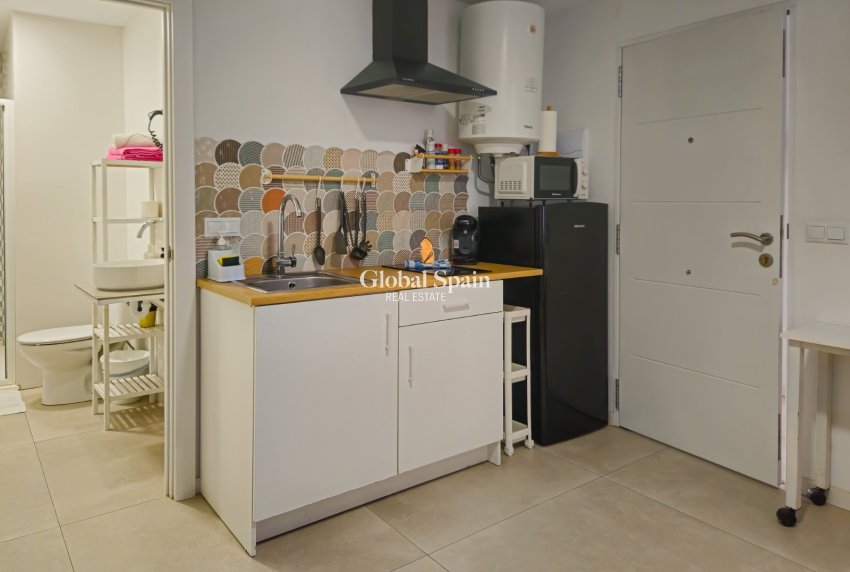 Revente - Bâtiment -
ALICANTE - Centro