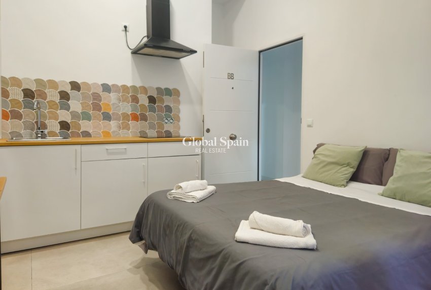 Revente - Bâtiment -
ALICANTE - Centro