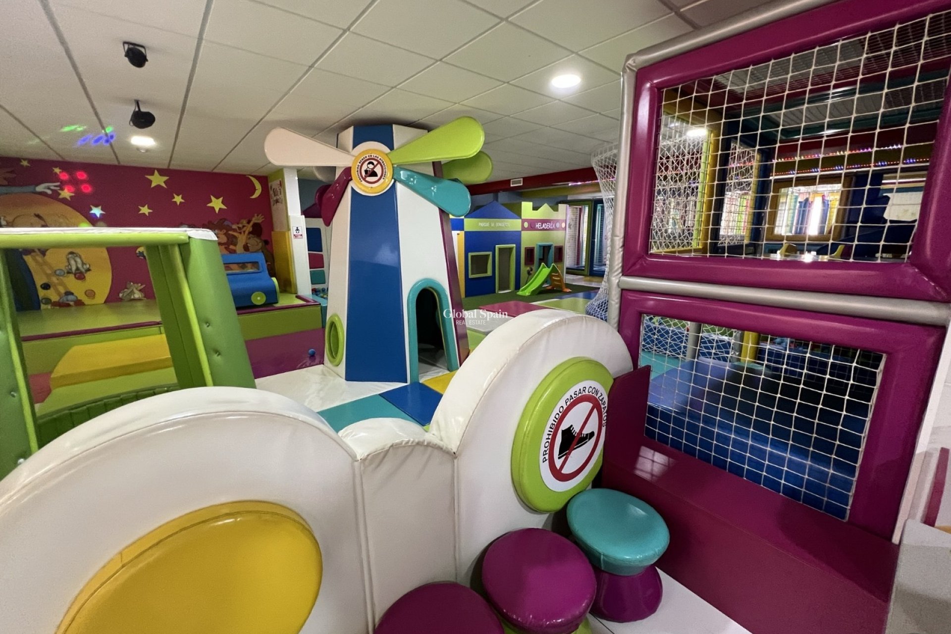 Revente - Bâtiment commercial -
TORREVIEJA - Costa Blanca Sur