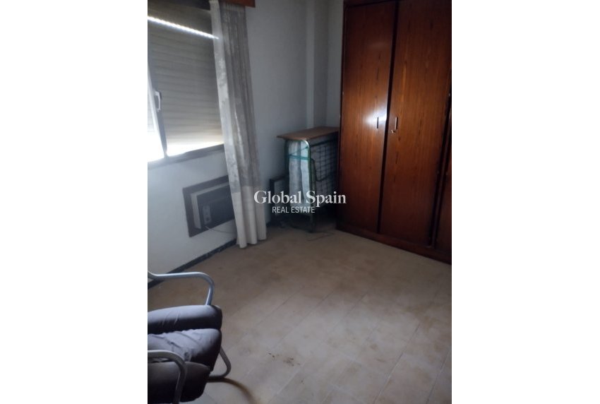 Revente - Bâtiment -
TORREVIEJA - Costa Blanca Sur