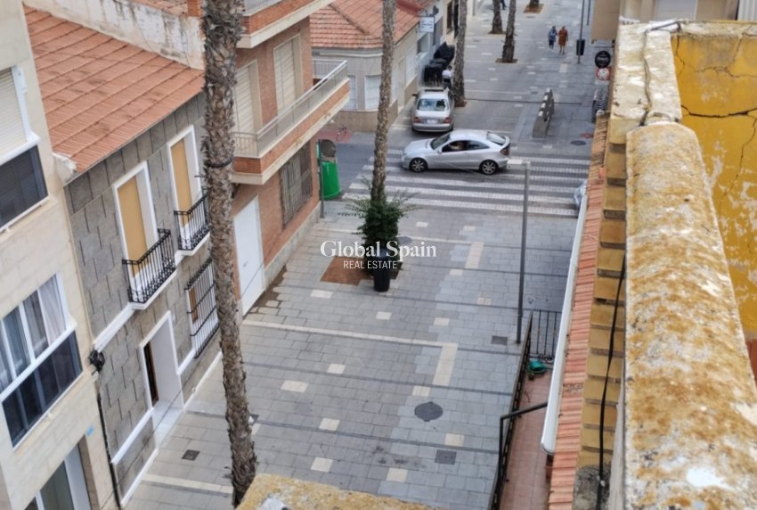 Revente - Bâtiment -
TORREVIEJA - Costa Blanca Sur