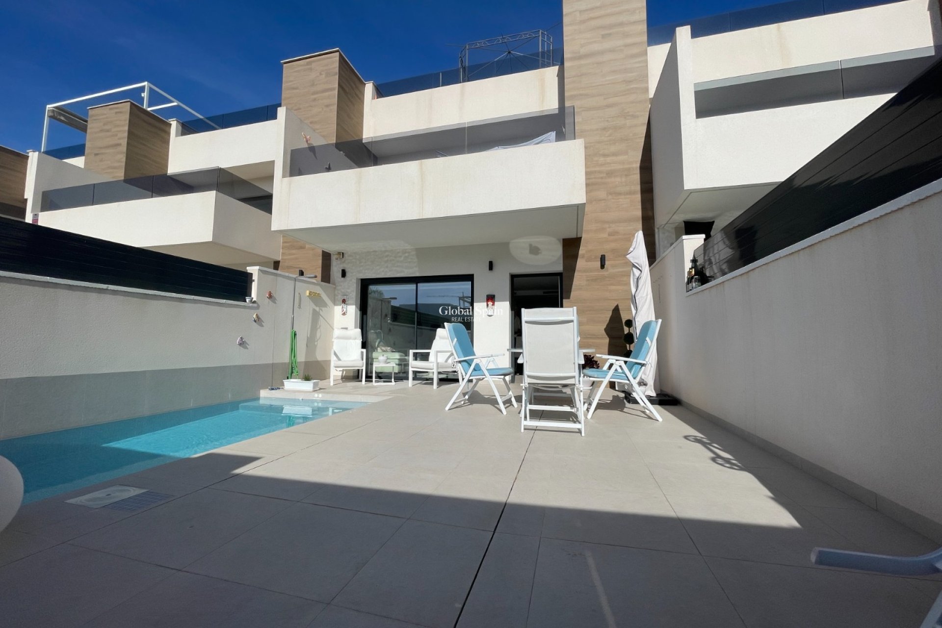 Revente - Chalet Adosados -
BENIJÓFAR - Centro