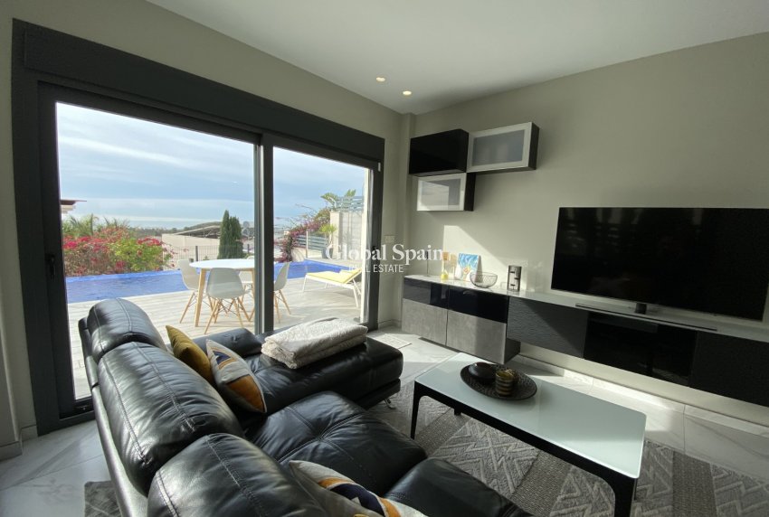 Revente - Chalet indépendant -
FINESTRAT