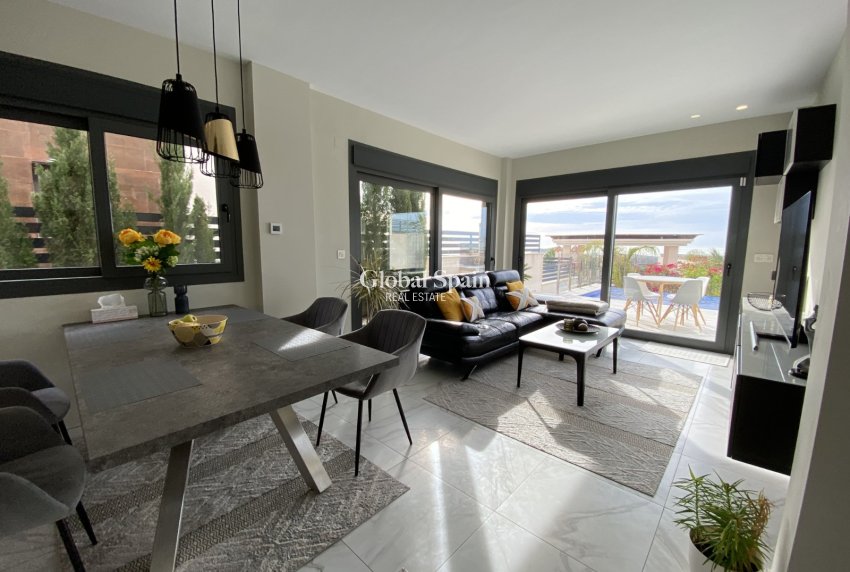 Revente - Chalet indépendant -
FINESTRAT