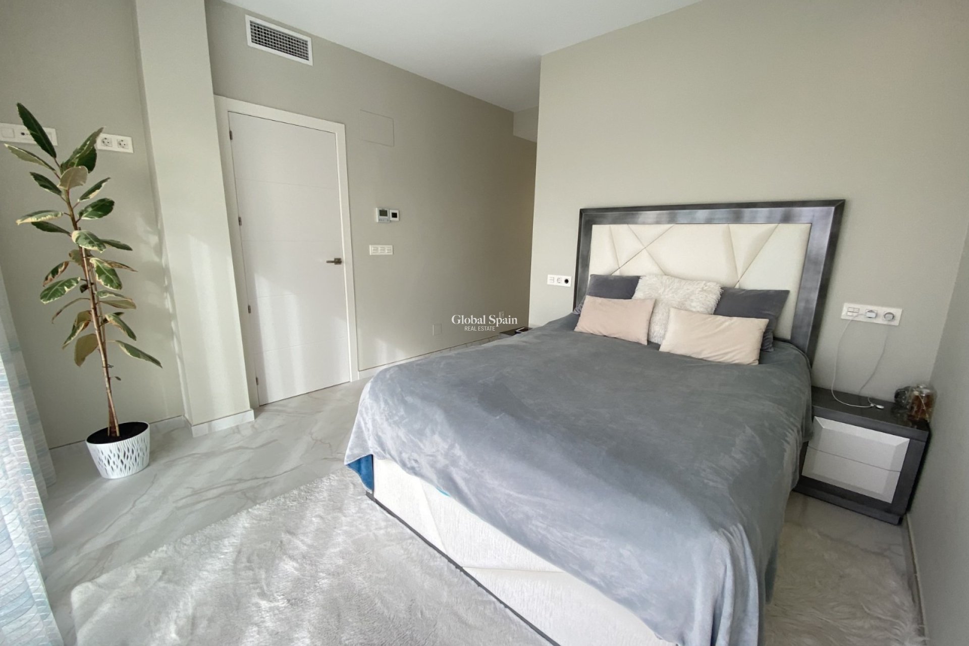 Revente - Chalet indépendant -
FINESTRAT