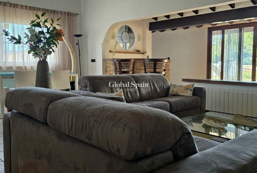 Revente - Chalet indépendant -
La Nucía - La nucia