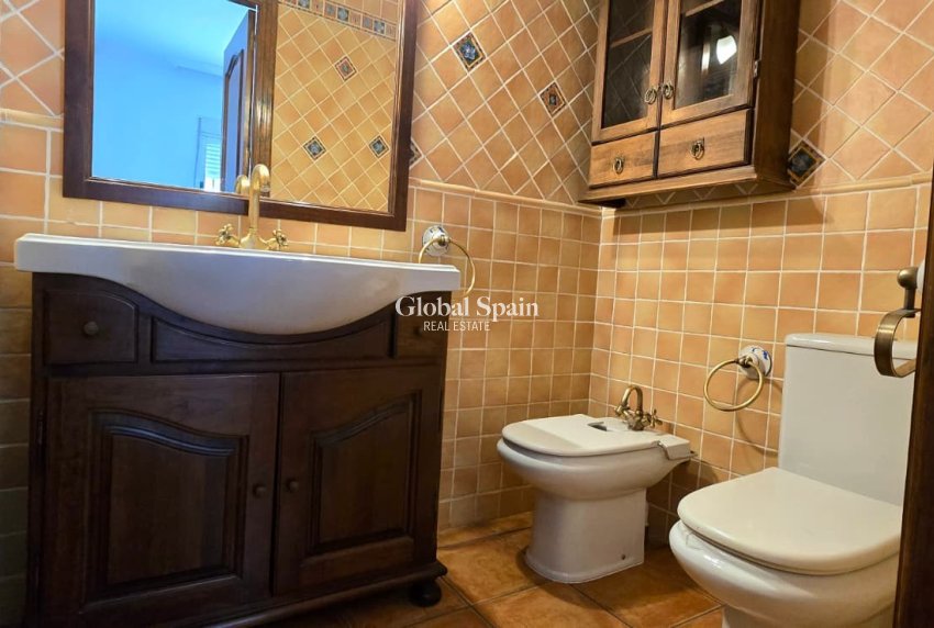 Revente - Chalet indépendant -
La Nucía - La nucia