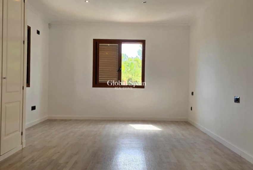 Revente - Chalet indépendant -
La Nucía - La nucia