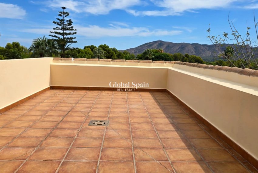 Revente - Chalet indépendant -
La Nucía - La nucia