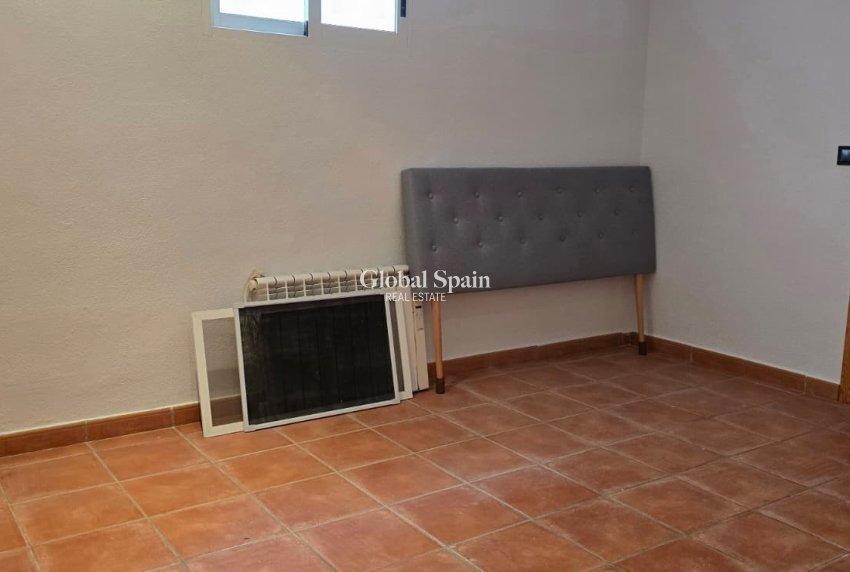 Revente - Chalet indépendant -
La Nucía - La nucia