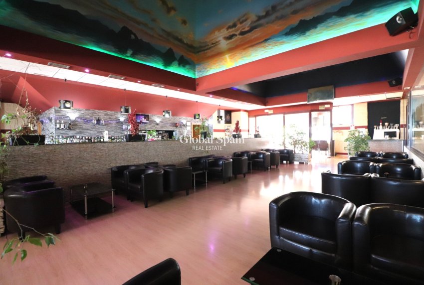 Revente - Commercial (bail) -
Ciudad Quesada - Ciudad Quesada - Town