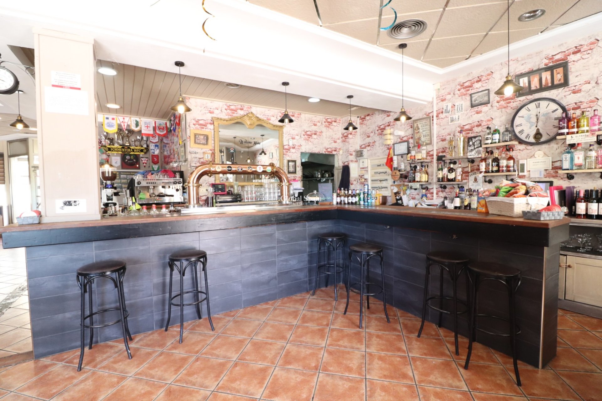 Revente - Commercial (bail) -
Formentera del Segura - Formentera - Village