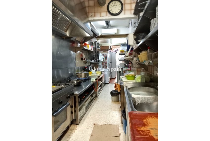 Revente - Commercial -
Benidorm - Zona de Poniente