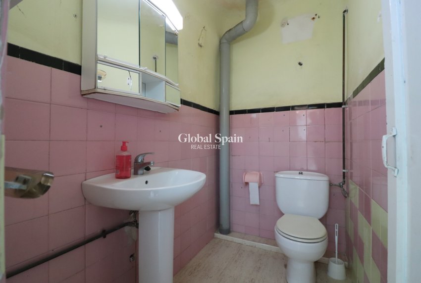 Revente - Commercial (Location) -
Benijofar - Benijofar - Village