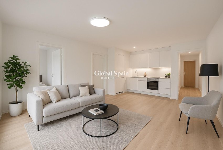 Revente - Commercial -
ORIHUELA COSTA - La Zenia