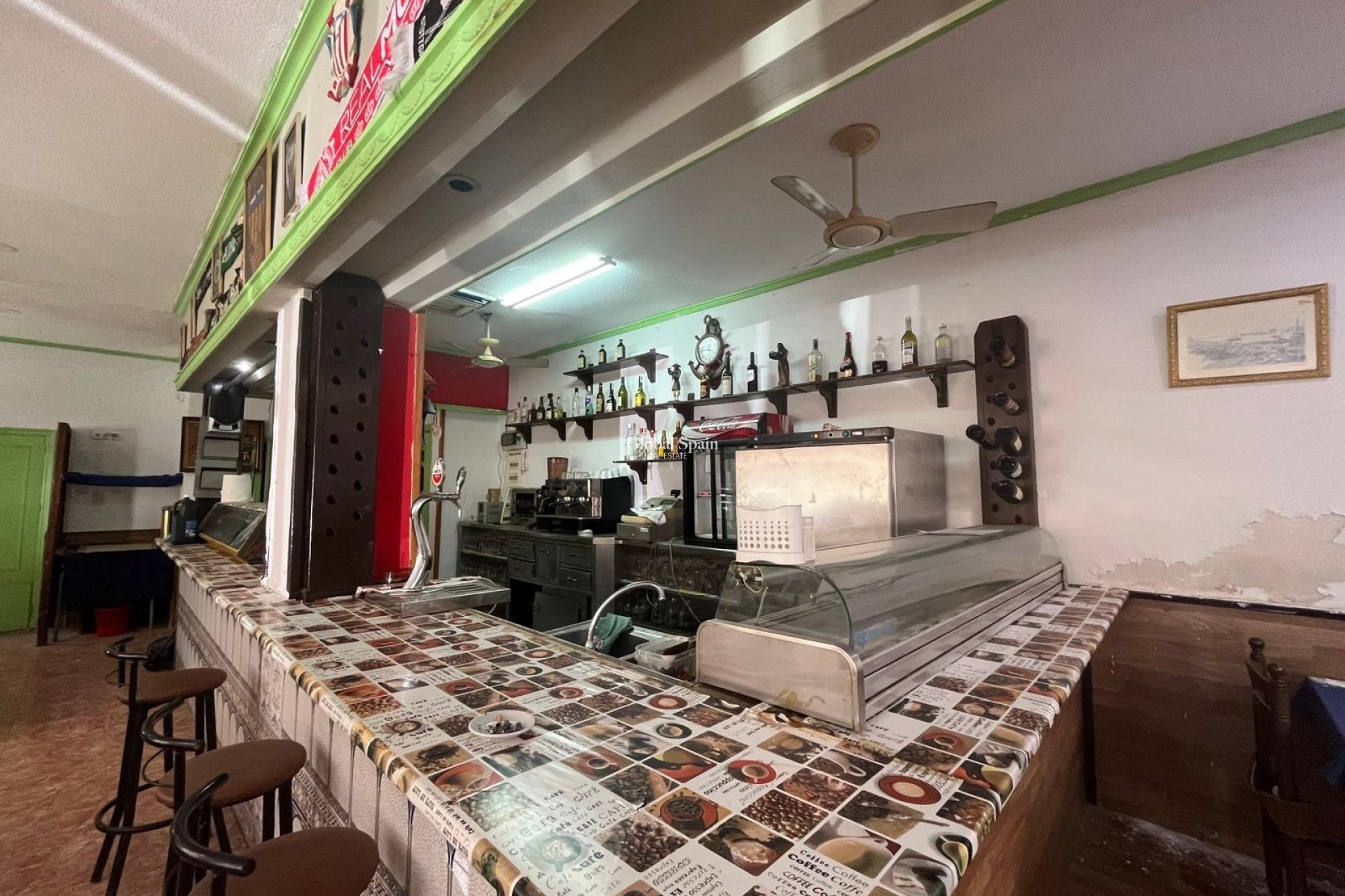 Revente - Commercial -
TORREVIEJA - Center