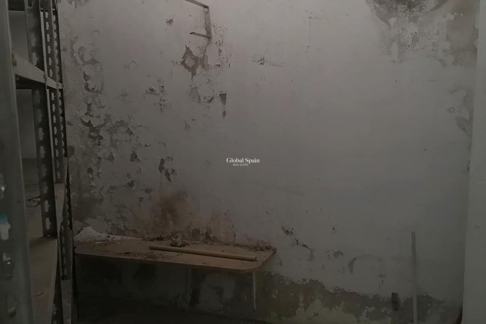 Revente - Débarras -
TORREVIEJA - Estacion de autobuses