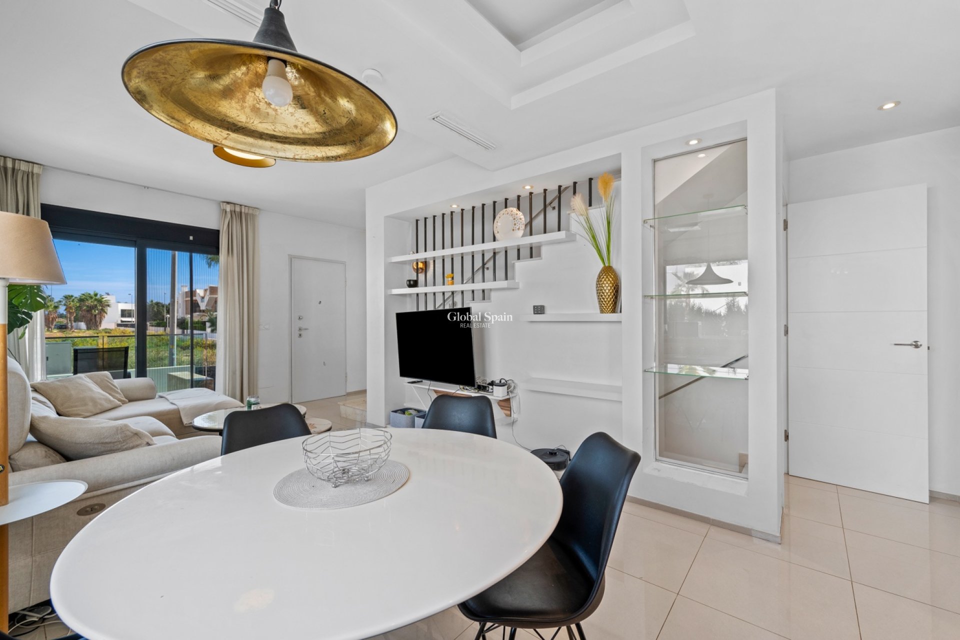 Revente - Duplex -
CIUDAD QUESADA