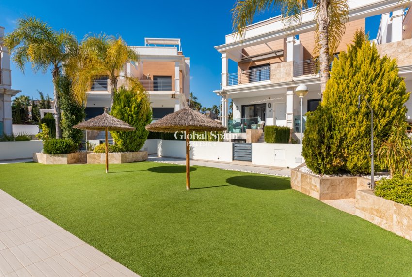 Revente - Duplex -
CIUDAD QUESADA