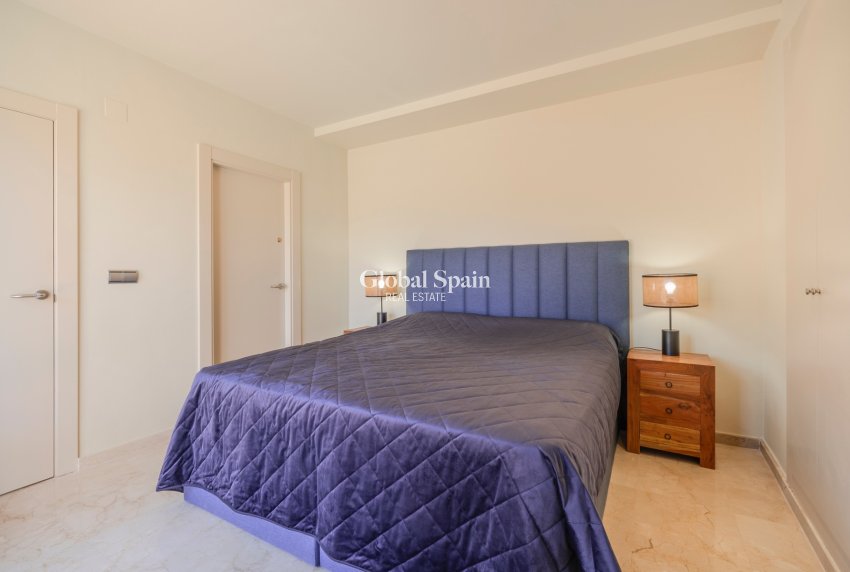 Revente - Duplex -
LOS ALCÁZARES - Los Montesinos