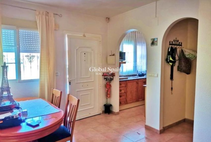 Revente - Duplex -
TORREVIEJA - El limonar