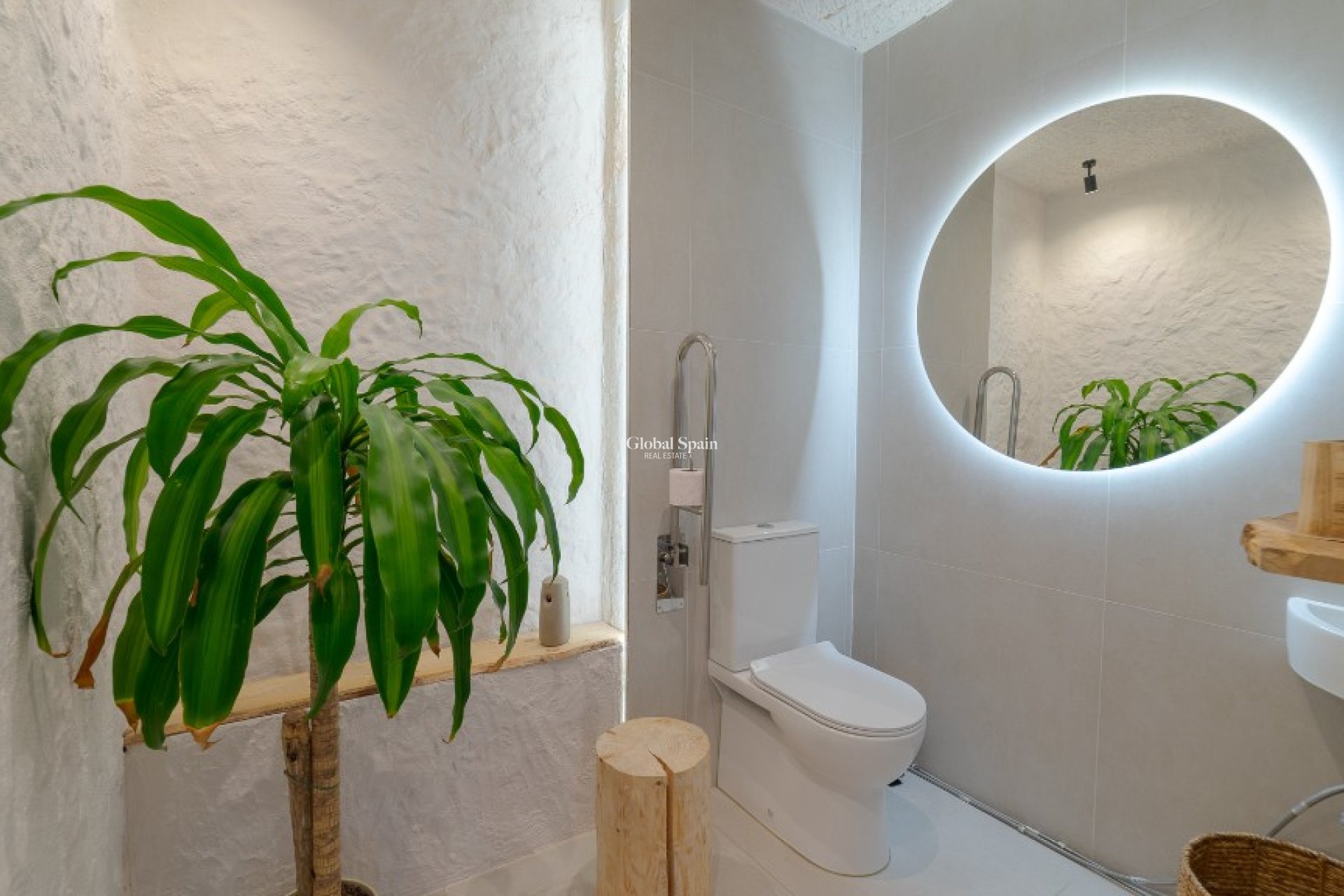 Revente - Entreprise -
ALICANTE - Center