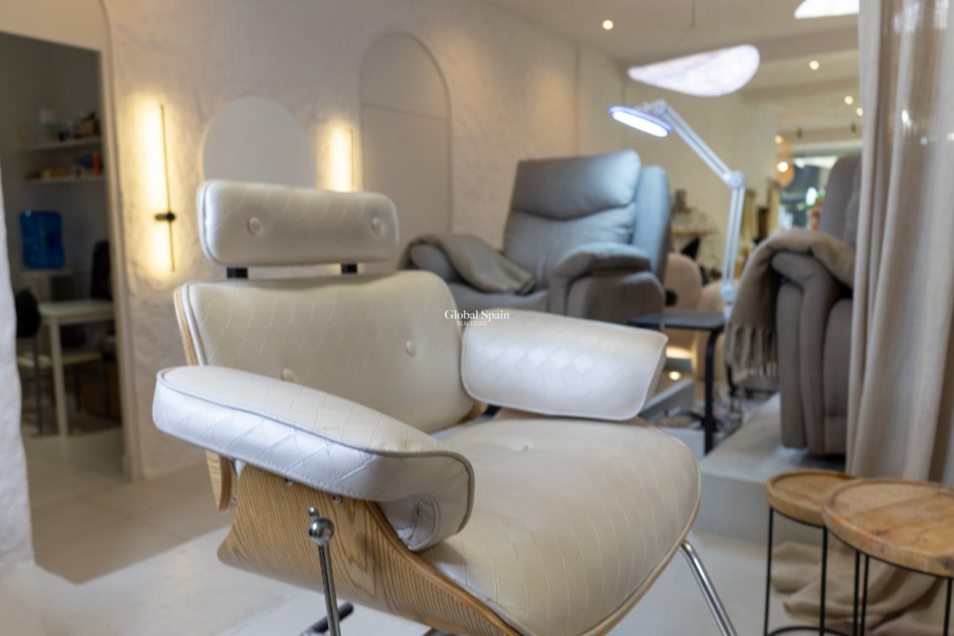 Revente - Entreprise -
ALICANTE - Center