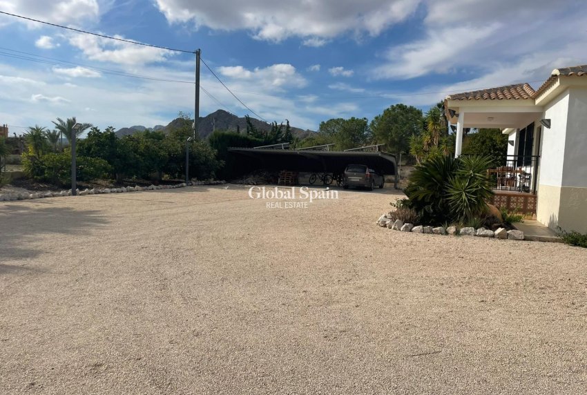 Revente - Finca / Propriété de campagne -
Abanilla