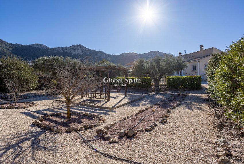 Revente - Finca - Propriété rurale -
LA ZARZA - La Zarza