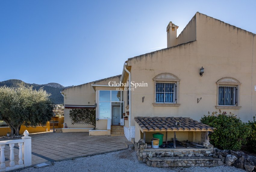 Revente - Finca - Propriété rurale -
LA ZARZA - La Zarza